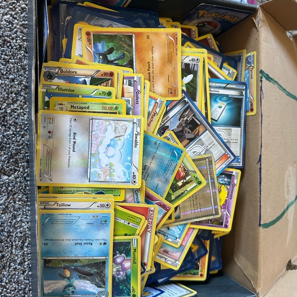 Pokemon Trading Card Collection - Picture 3 of 4